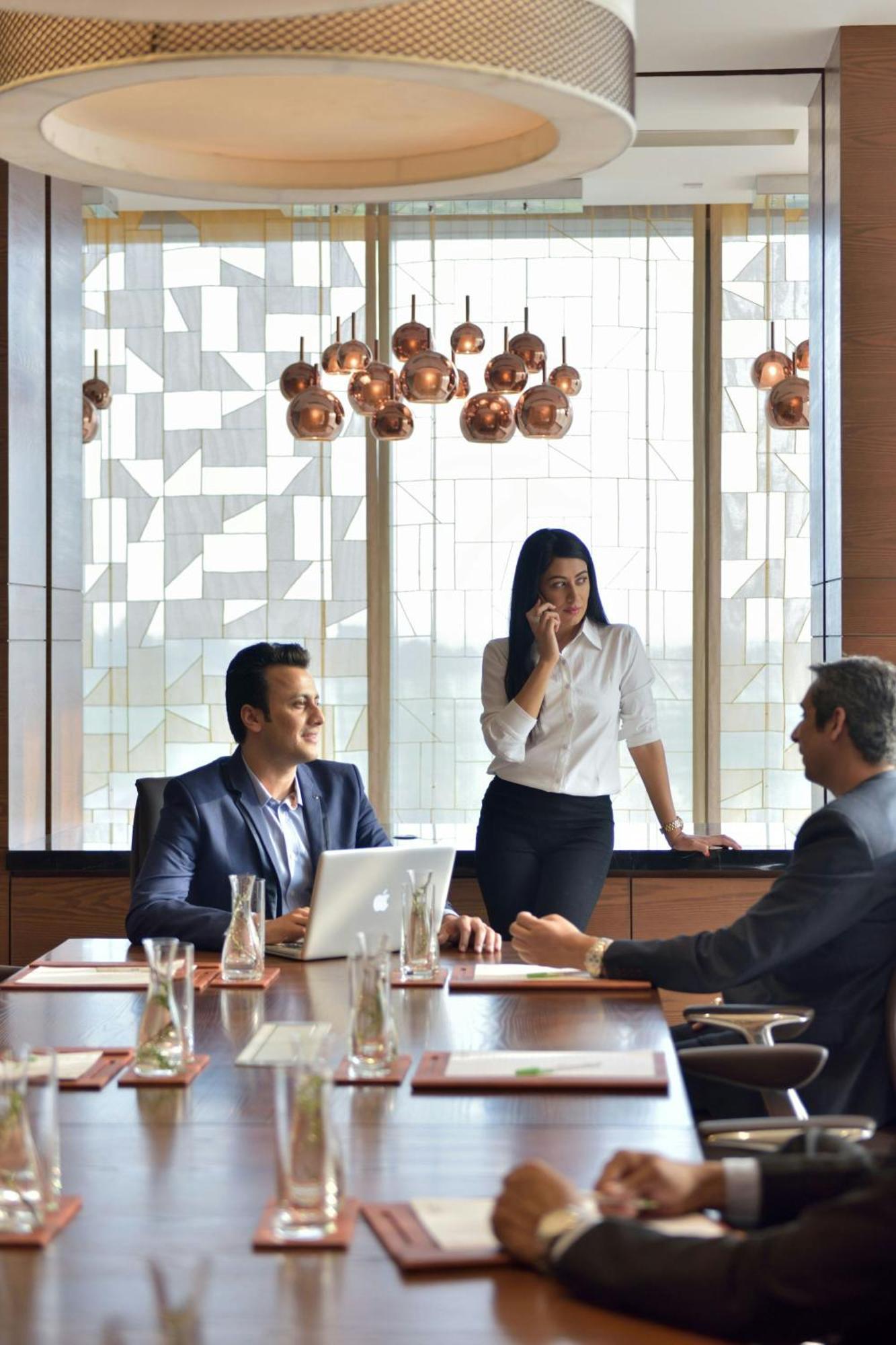 Courtyard By Marriott Raipur Hotel Buitenkant foto