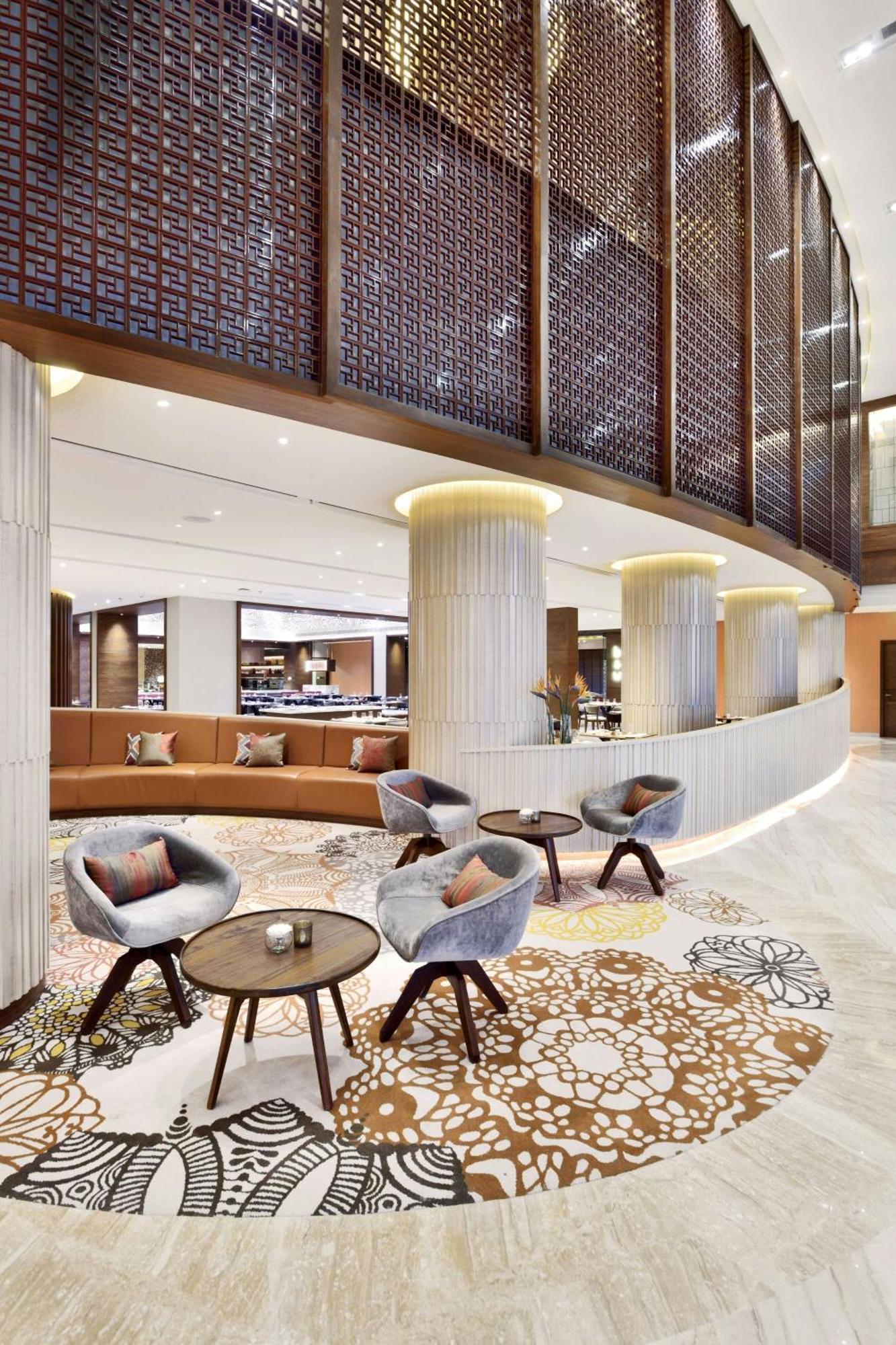 Courtyard By Marriott Raipur Hotel Buitenkant foto
